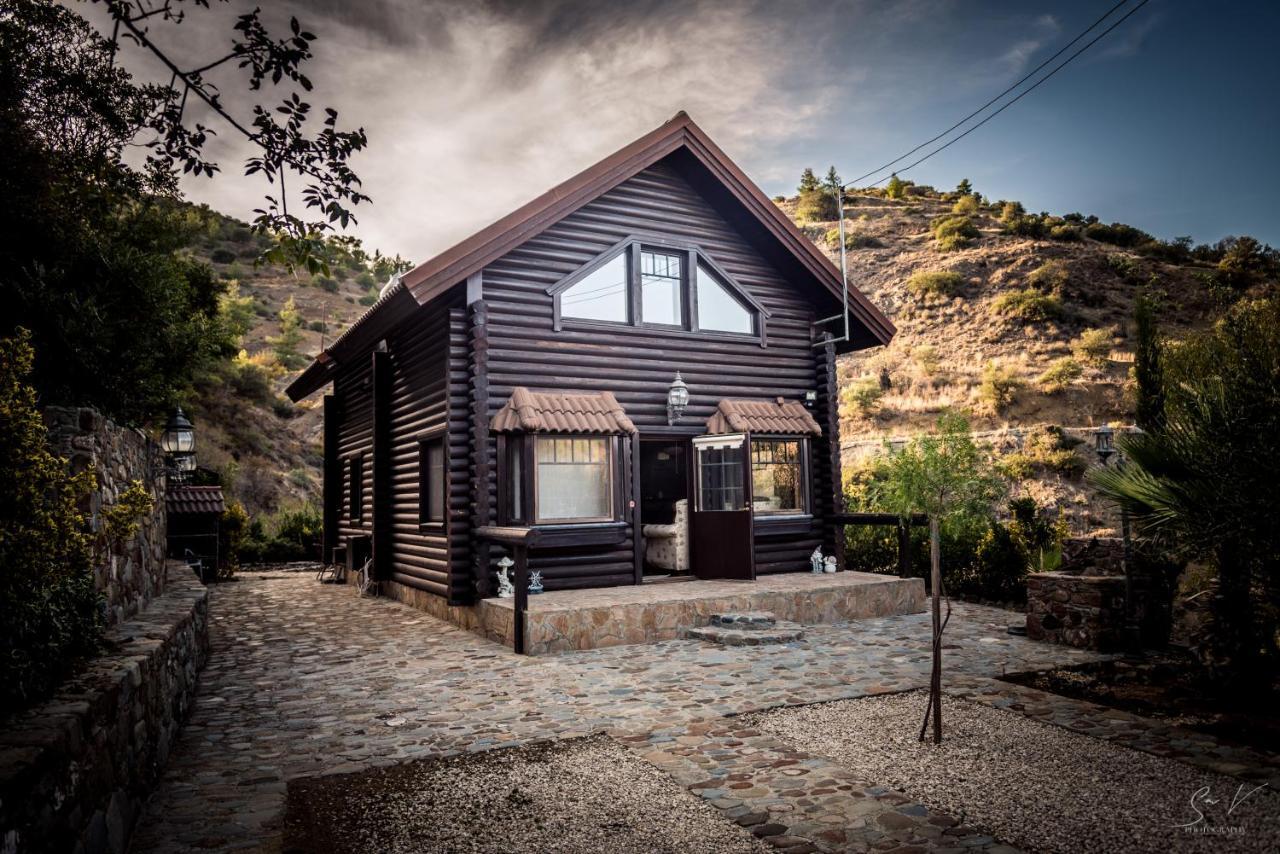 *2 Bdr Log House /Mountains/Queen Bed/Fireplace Gourri Eksteriør billede